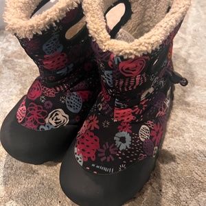 Girls bogs sz 13
